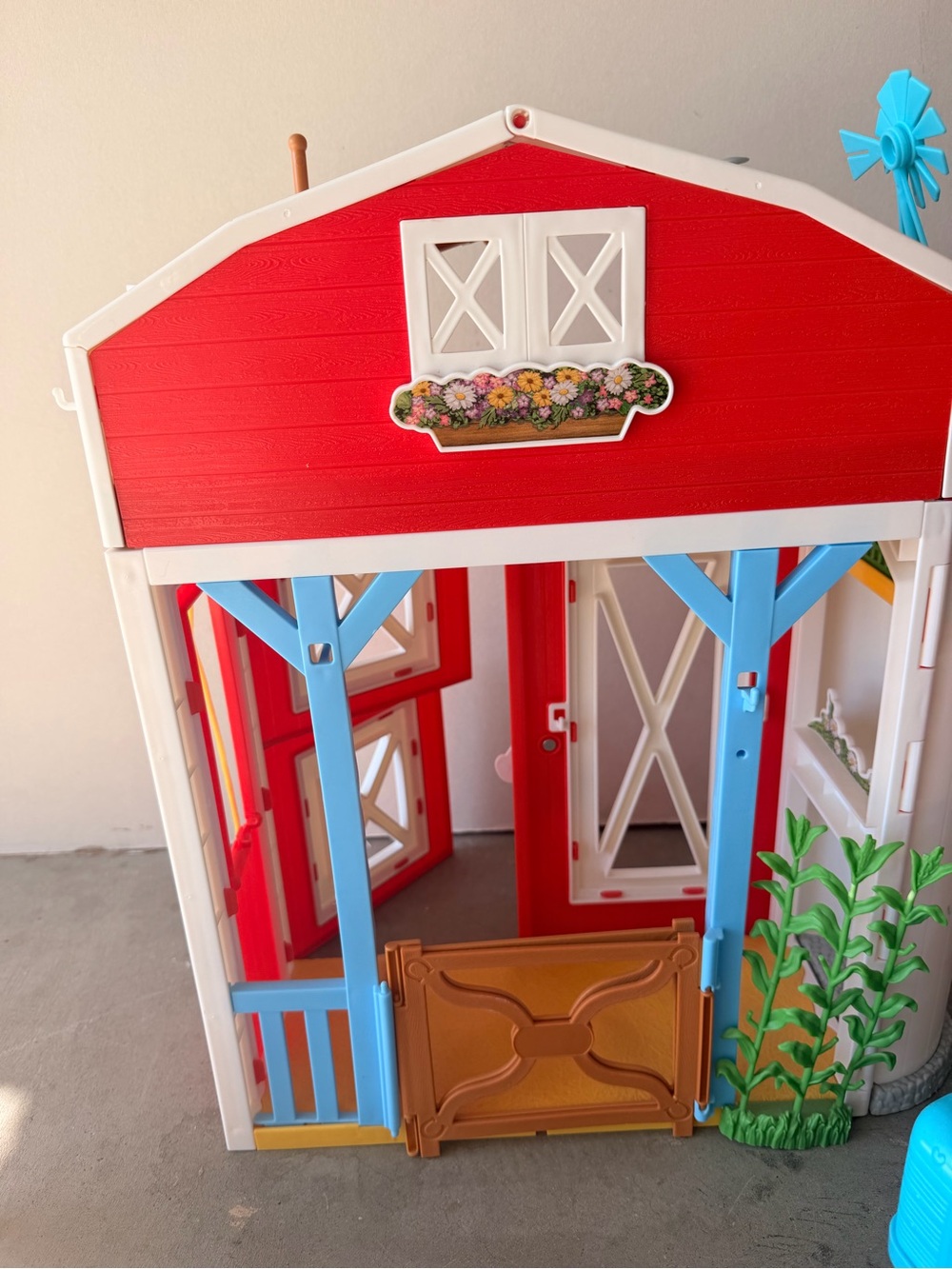 Barbie Red Barn Playset with Blue Tractor and White Fence - Picture 5 of 5